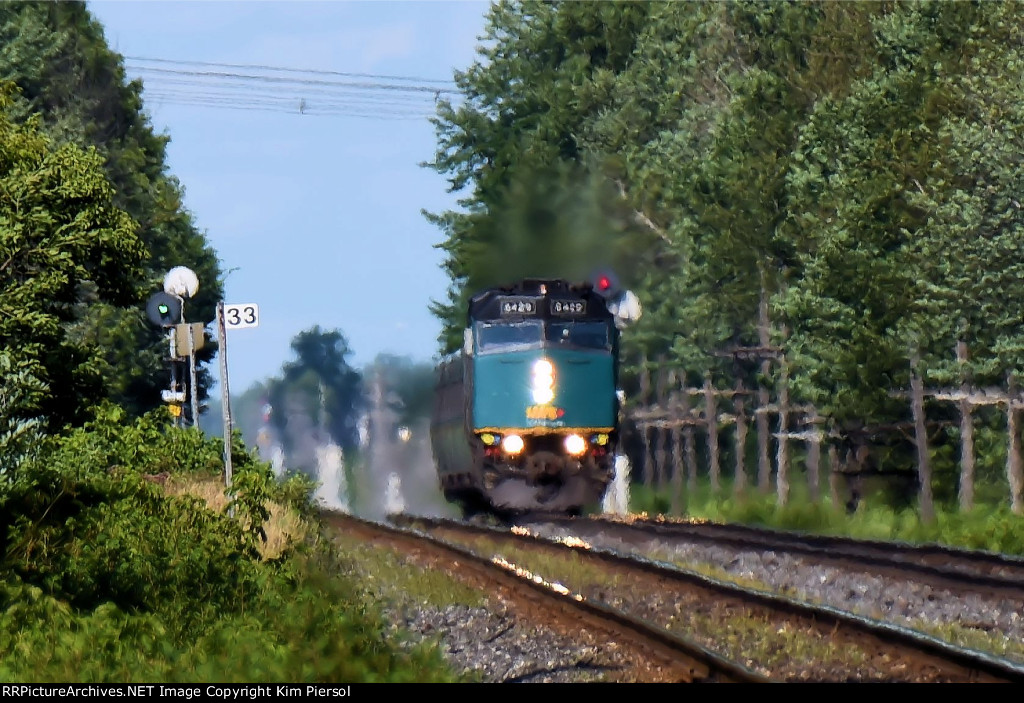 VIA 6429 WB CN Kingston Sub